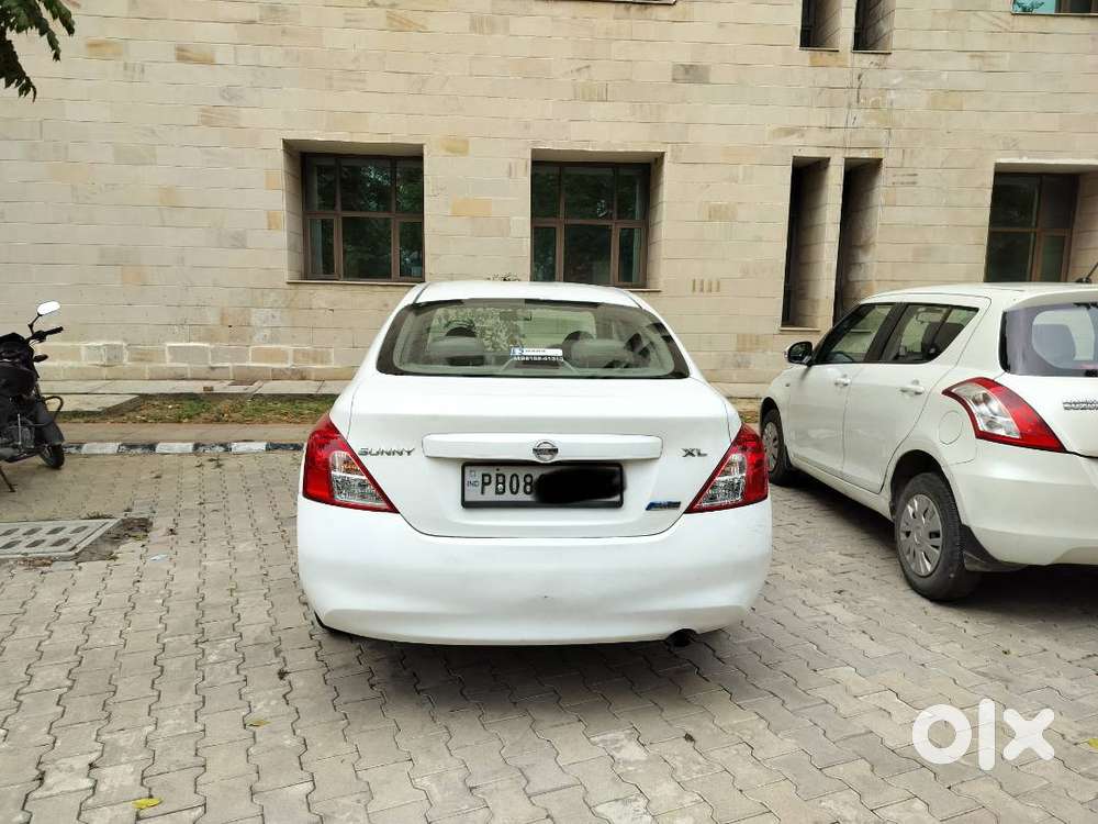 January 2012 Model Kept With Care By Owner ( Govt Officer)