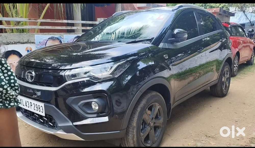 Tata Nexon Revotron 2022 Watch Key, Service Book