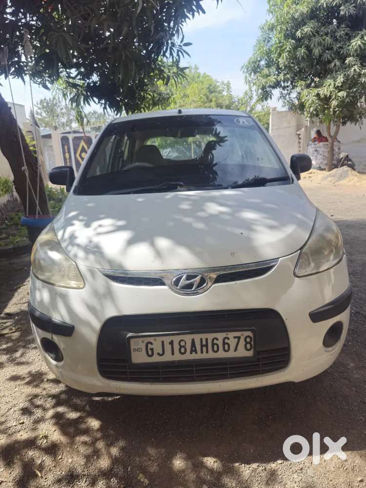 Hyundai I10 2010 Cng & Petrol 180000 Km Driven