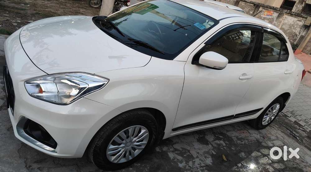 Maruti Suzuki Dzire Vxi Ags, 2022, Petrol