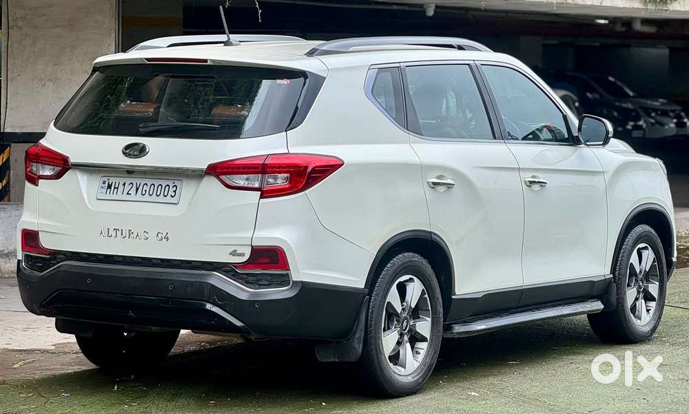 Mahindra Alturas G4 4wd At, 2023, Diesel