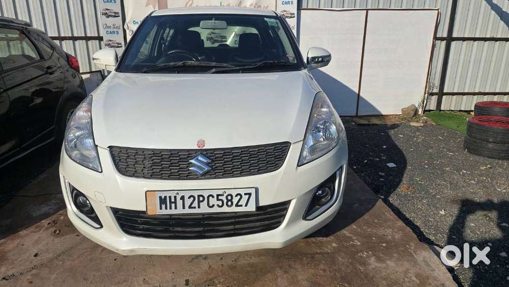 Maruti Suzuki Swift Vxi + Manual, 2017, Petrol