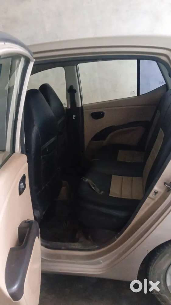 Hyundai I10 Sportz 2010 Model