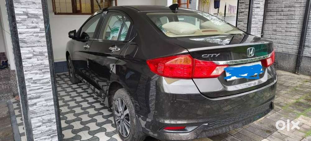 Honda City 1.5 V Mt(i-vtec) 5th Gen