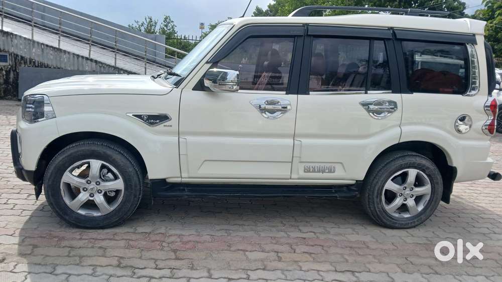 Mahindra Scorpio S11 Mt 7s, 2021