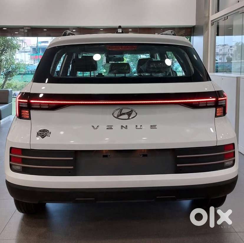 Hyundai Venue Knight Edition Petrol 2024