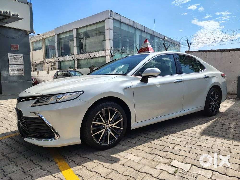 Toyota Camry 2.5l Automatic, 2024, Petrol