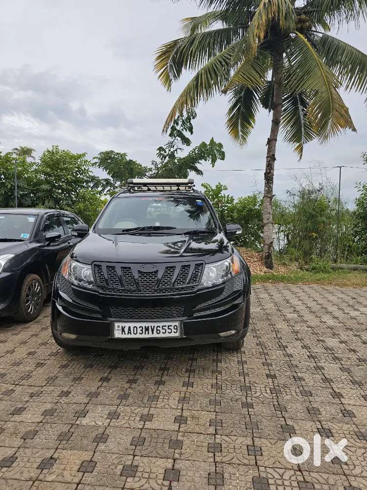 Mahindra XUV500 Diesel 2WD 2015
