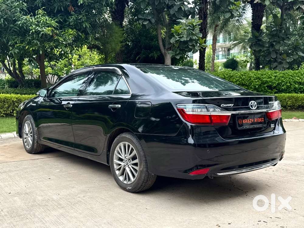 Toyota Camry Hybrid 2018 Mint Condition
