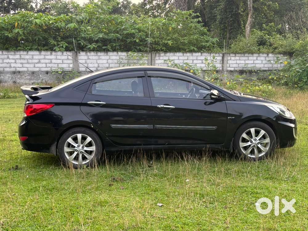 Hyundai Verna Petrol 2011