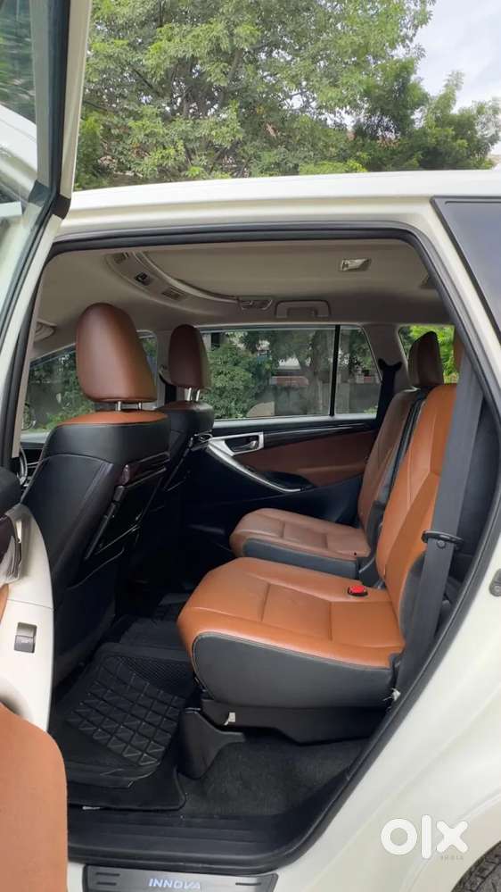 Toyota Innova Crysta 2.8 Zx At 7 Seater, 2018, Diesel