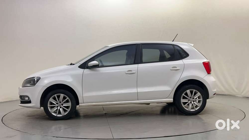 Volkswagen Polo Petrol Highline 1.2L, 2016, Petrol