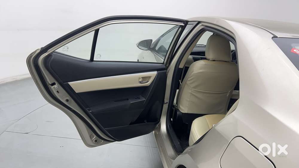 Toyota Corolla Altis 1.8 G, 2014, Petrol