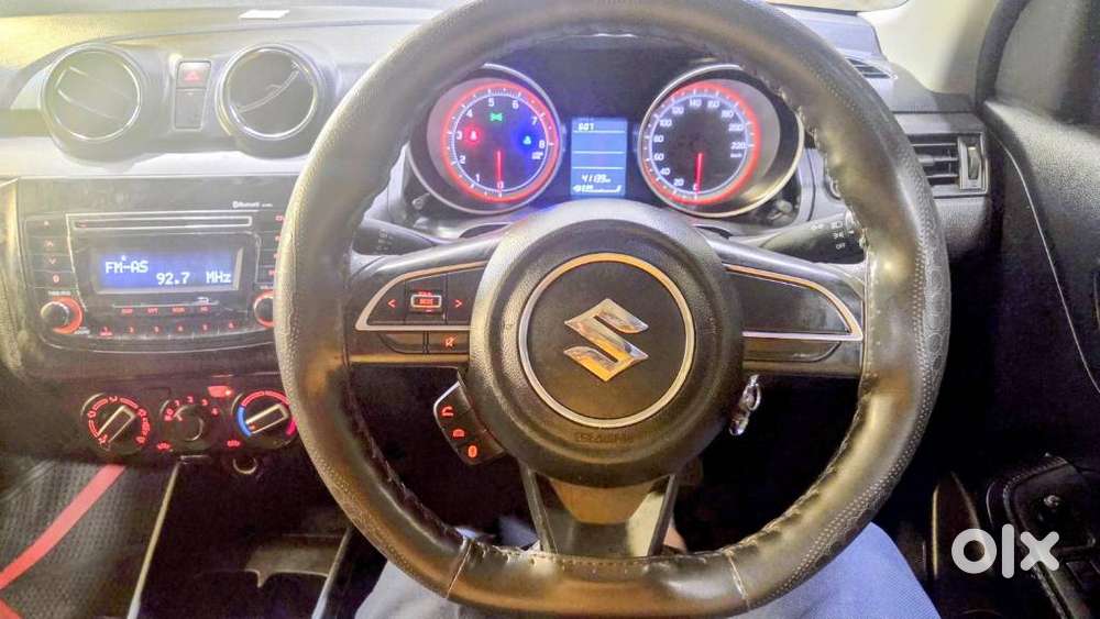 Maruti Suzuki Swift Vxi + Manual, 2018, Petrol
