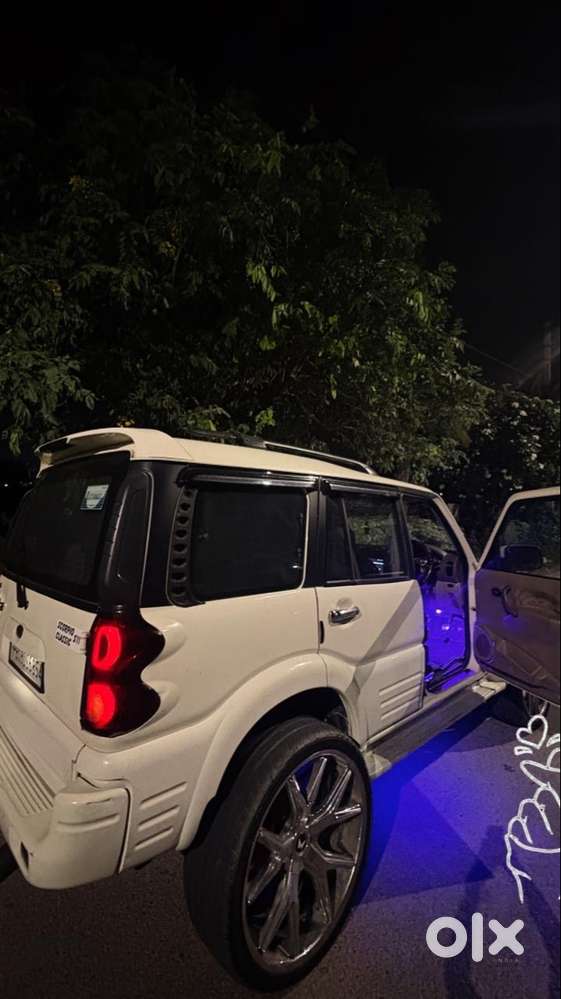 Mahindra Scorpio Classic 2009