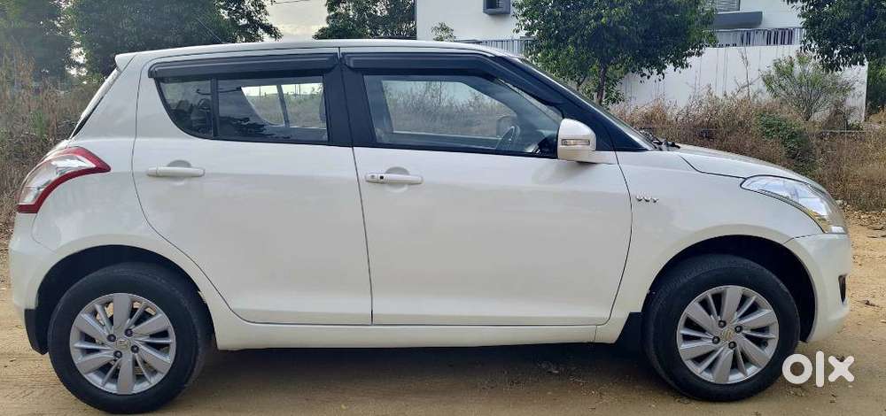 Maruti Suzuki Swift Zxi, 2015, Petrol