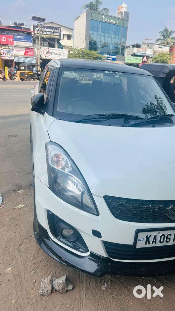 Maruti Suzuki Swift Zxi 2017 Petrol Well Maintained