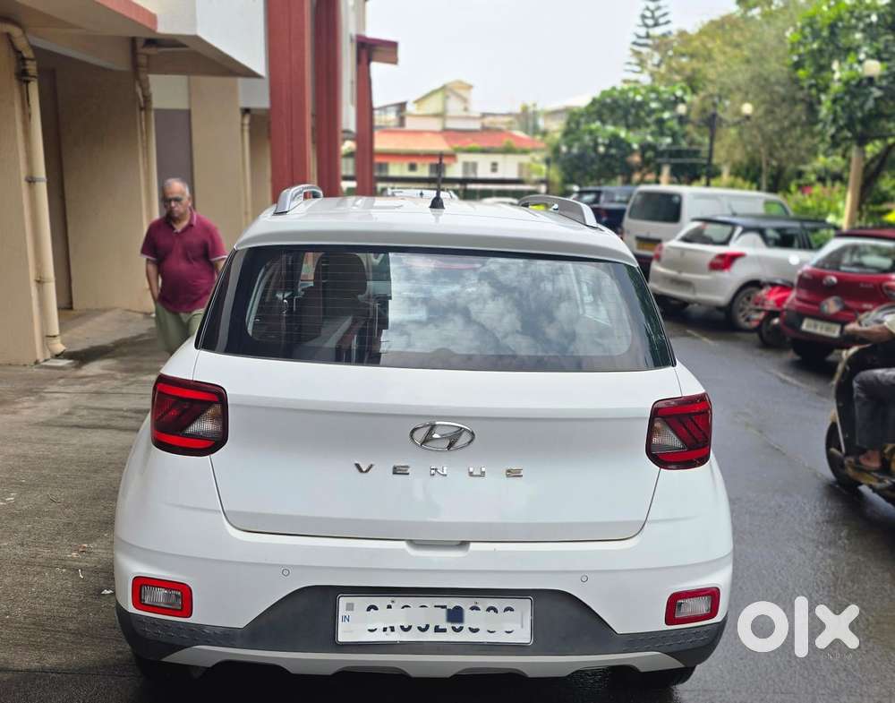 Hyundai Venue 1.2 S Plus, 2022, Petrol