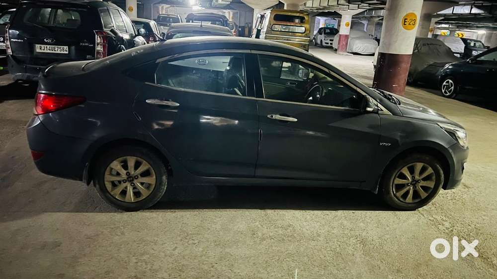 Hyundai Fluidic Verna 2015