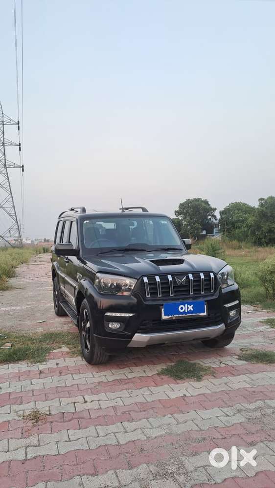 Mahindra Scorpio Classic 2.2 S 11 Mt 7 Str, 2023, Diesel
