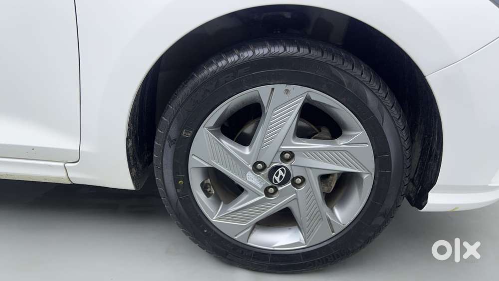 Hyundai Verna 1.5 Sx Ivt, 2022, Petrol