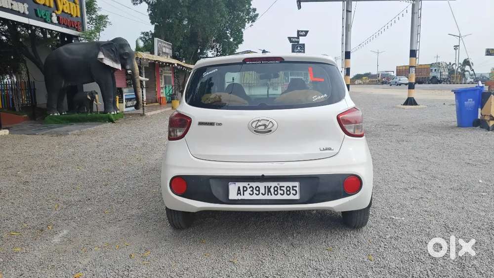 Hyundai Grand I10 2018 Diesel Well Maintained