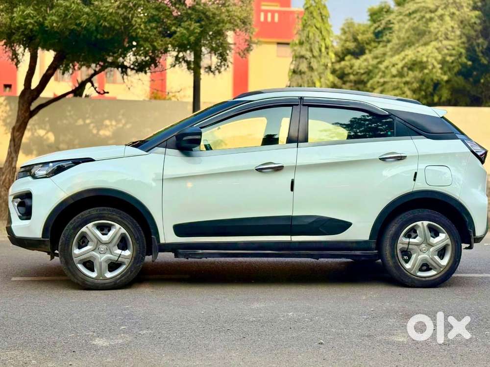 Tata Nexon 1.2 Revotron Xm, 2022, Petrol