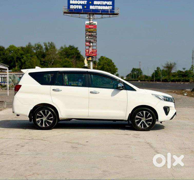 Toyota Innova Crysta [2020-ongoing] 2.4 Zx At 7 Str, 2022, Diesel