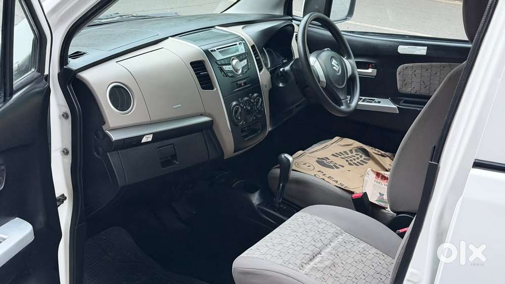 Maruti Suzuki Wagon R Vxi Amt1.2, 2016, Petrol