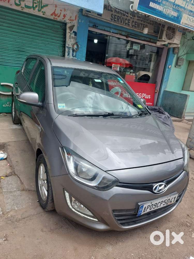 Hyundai I20 Petrol Manual 2013