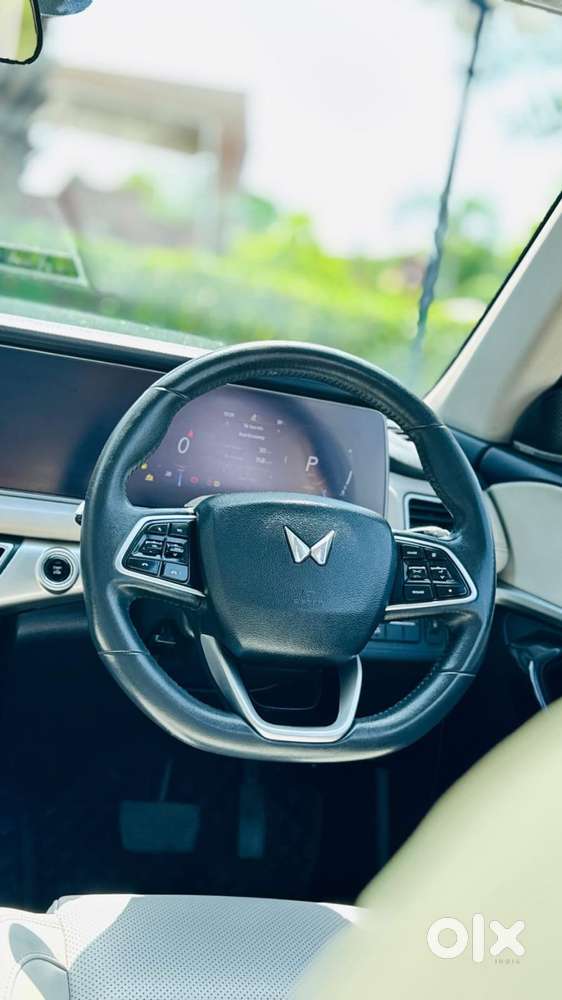 Mahindra Xuv700, 2023, Diesel
