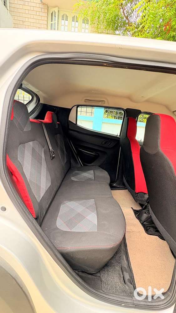 Renault Kwid 1.0 Rxt (o) Easy-r, 2021, Petrol