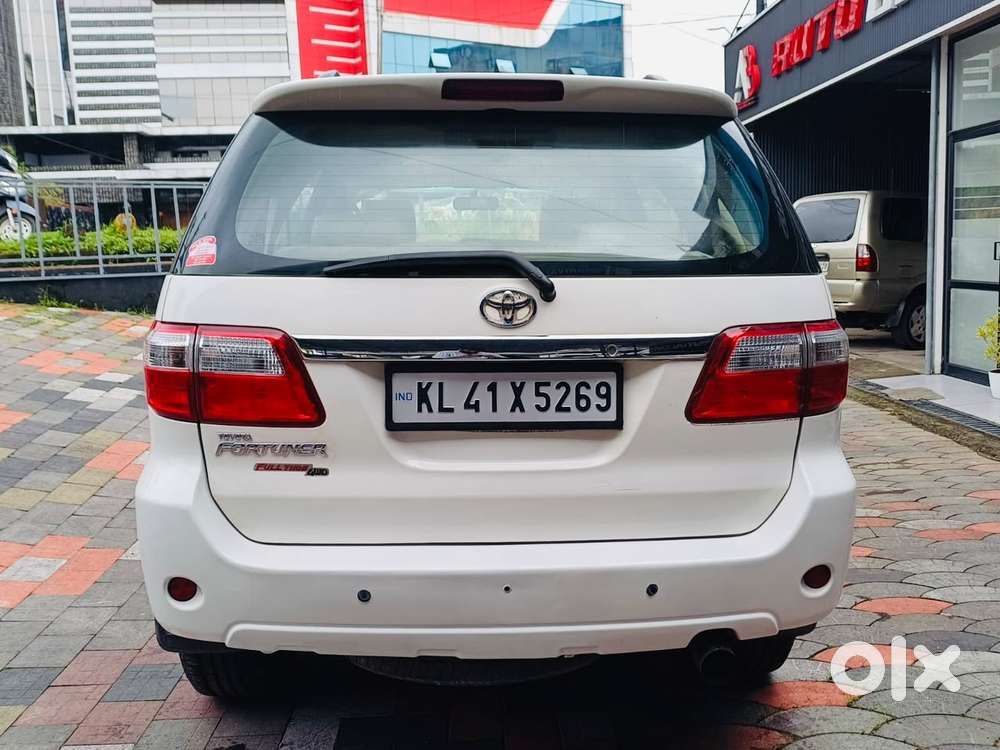 Toyota Fortuner 3.0 4x4 Manual, 2011, Diesel