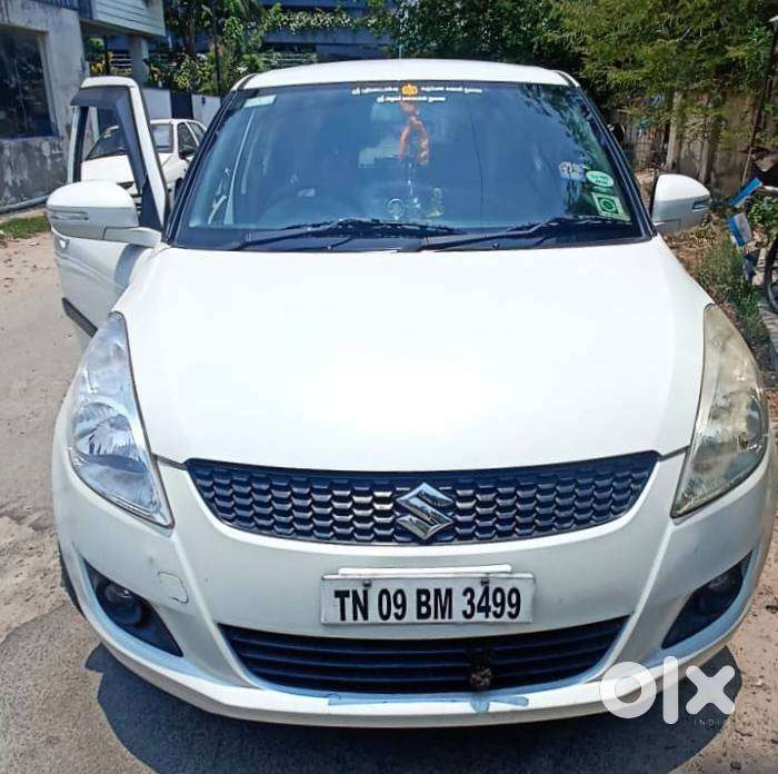 Maruti Suzuki Swift Vxi + Manual, 2012, Petrol