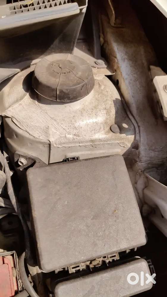 Premium Mileage Car 20+.  Nothing Extra Hidden Problem In Car.