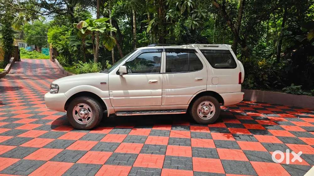 Tata Safari Dicor 2010 Model