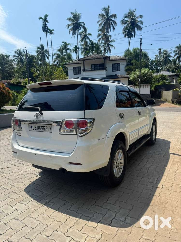 Toyota Fortuner Diesel 2012