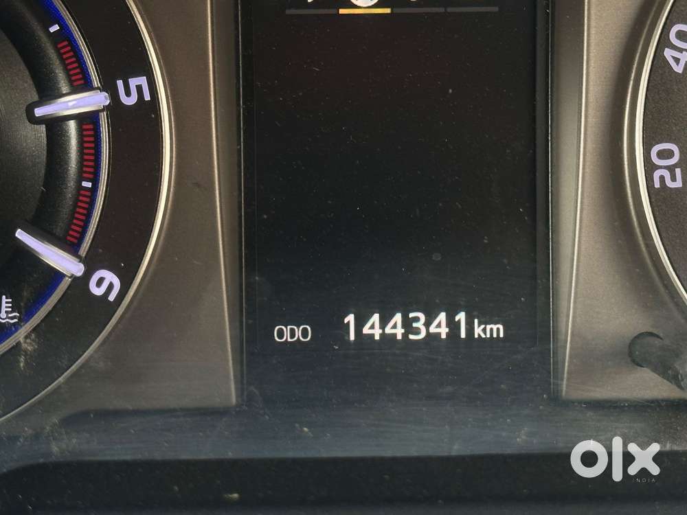 Toyota Innova Crysta 2.8z Automatic, 2017, Diesel
