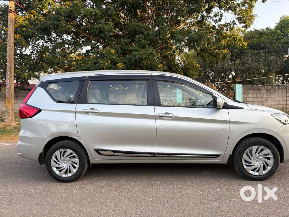 Maruti Suzuki Ertiga Vxi (o) Cng, 2022, Petrol