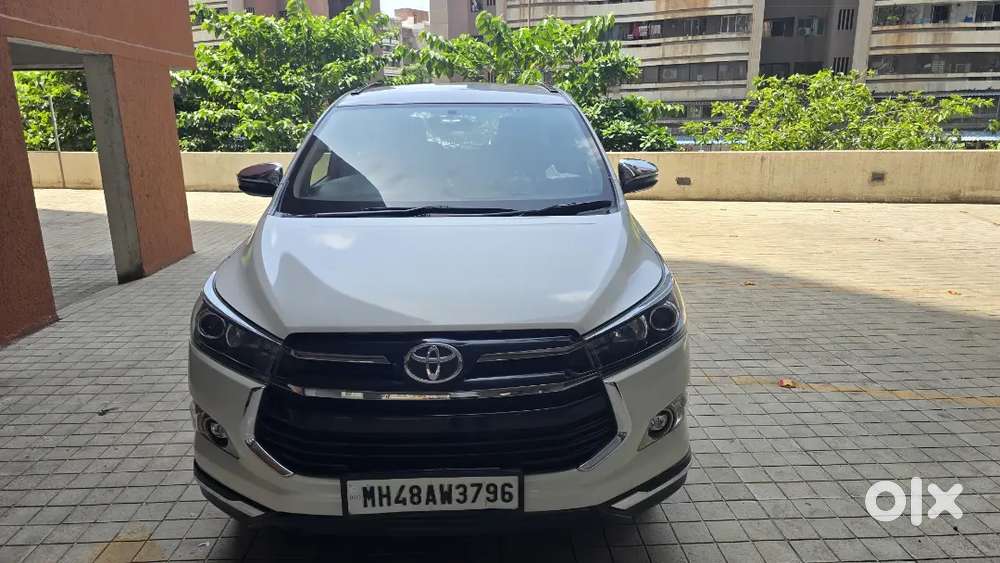 Toyota Innova Crysta 2017 Diesel 105000 Km Driven