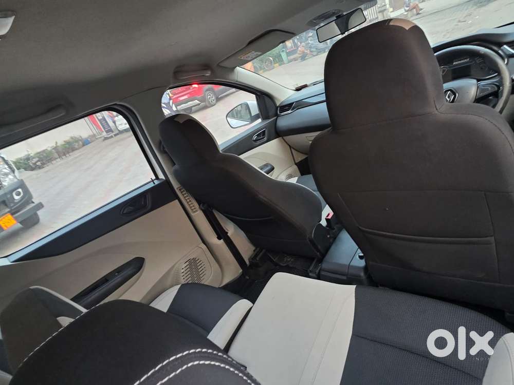 Renault Triber Rxt, 2021, Petrol