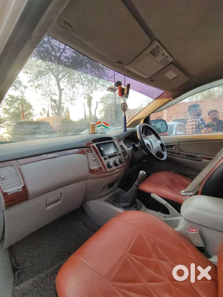 Toyota Innova 2014 Diesel Well Maintained
