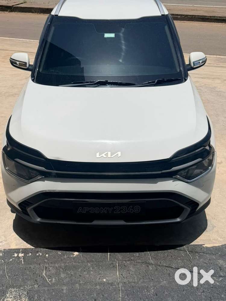 Kia Carens Petrol 2022