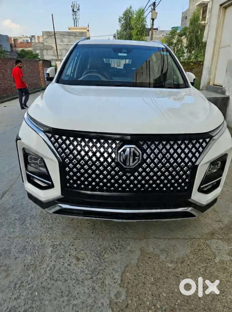 Mg Hector Plus Savvy Pro 2023