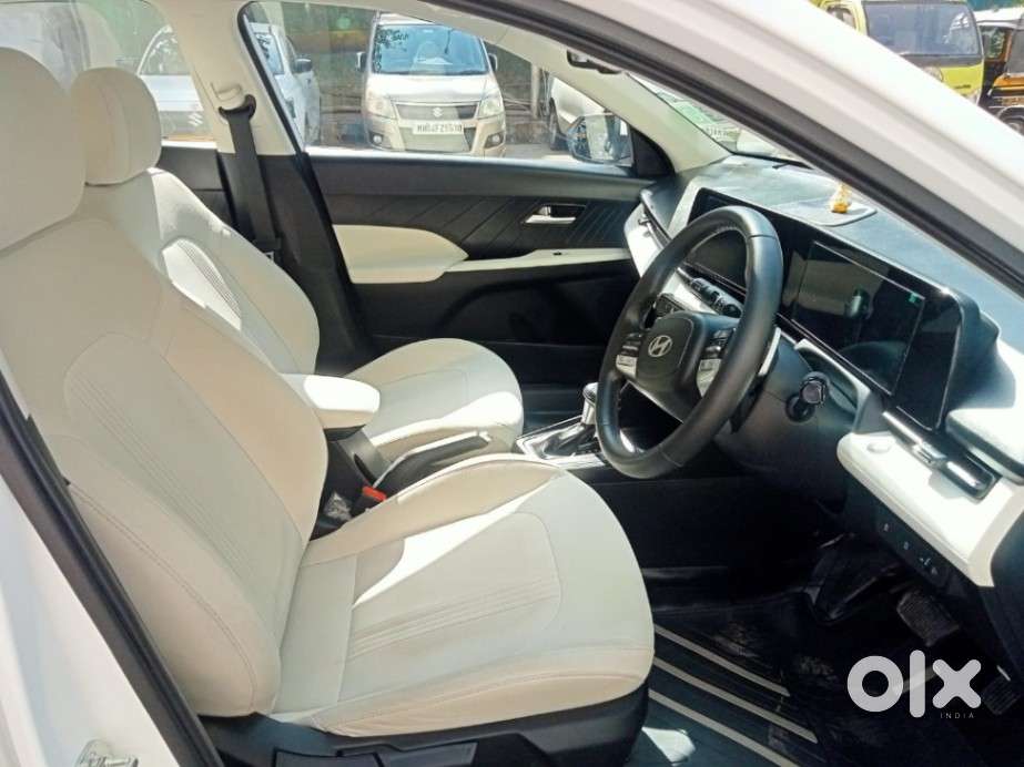 Hyundai Verna 1.5 Sx Ivt, 2025, Petrol