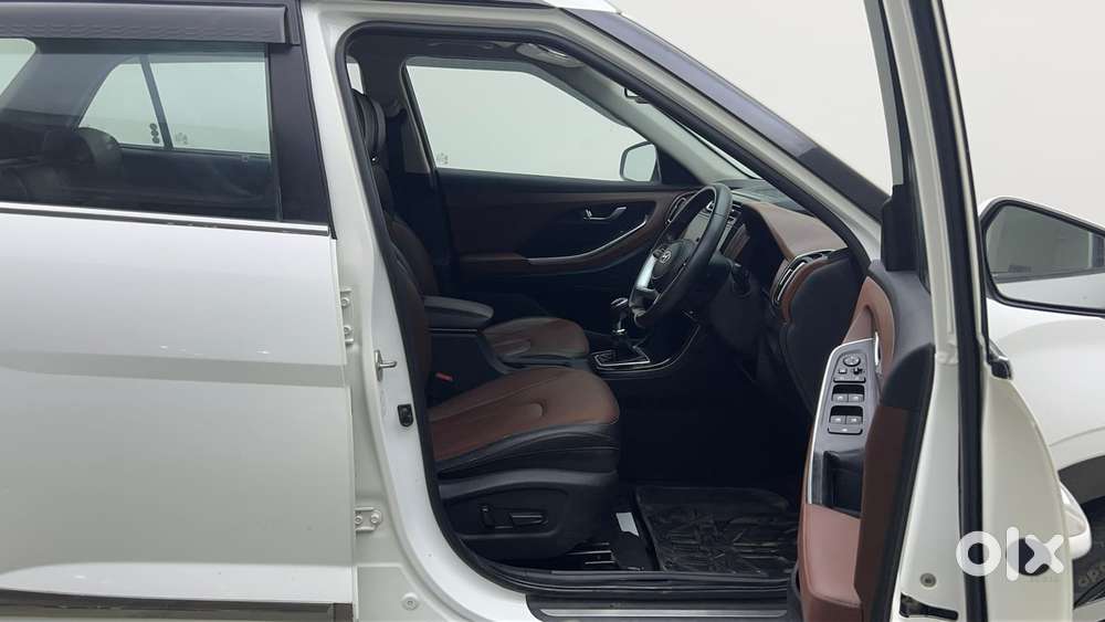 Hyundai Alcazar Platinum, 2021, Petrol