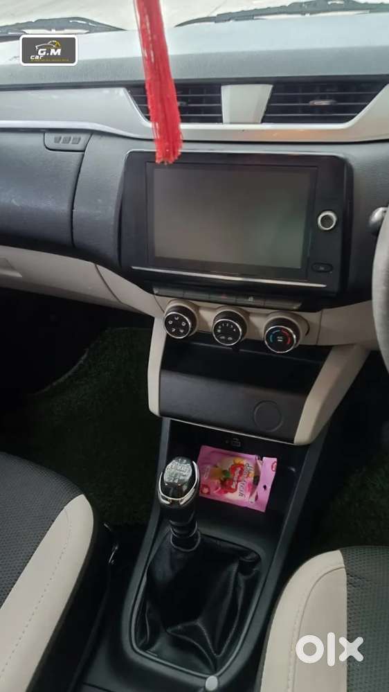 Renault Triber Rxt, 2021, Petrol