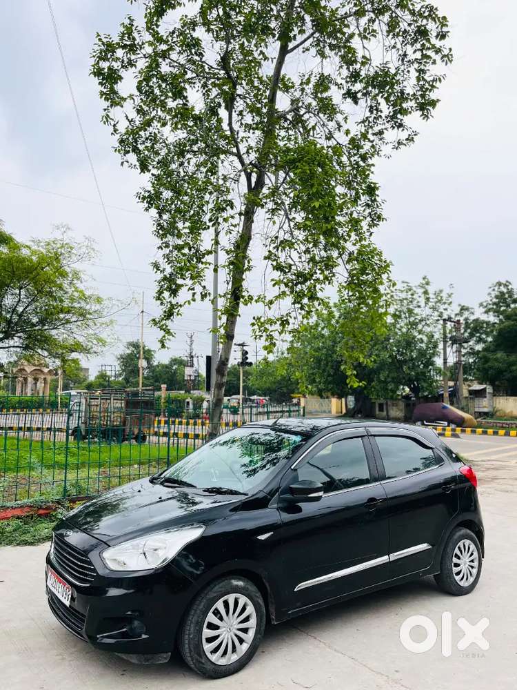 Ford Figo Aspire 2016 90000 Km