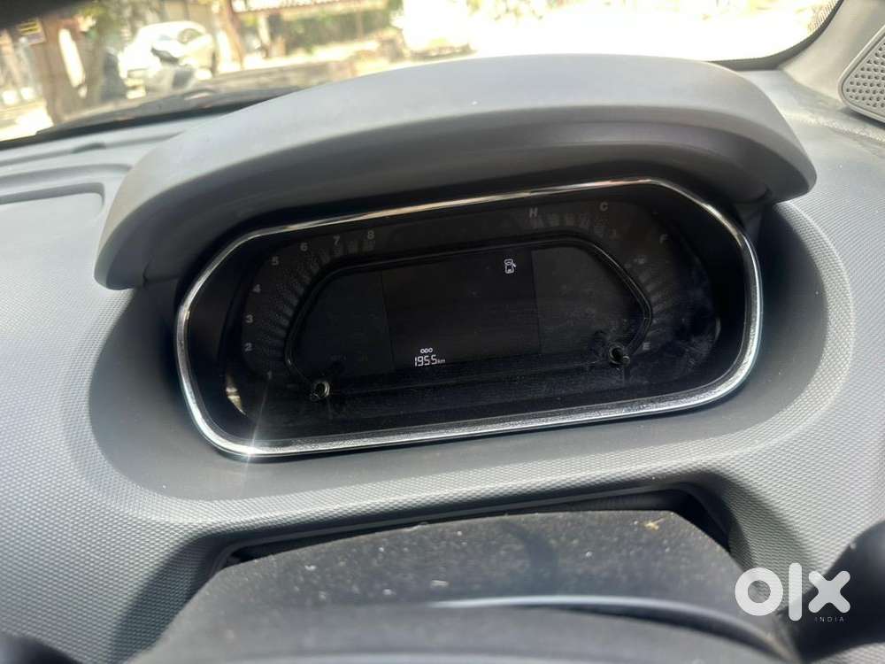 Tata Tiago 2025 Petrol 2000 Km Driven
