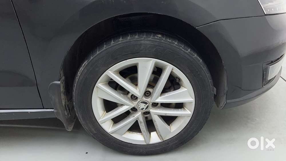 Skoda Rapid 1.6 Mpi At Style, 2018, Petrol